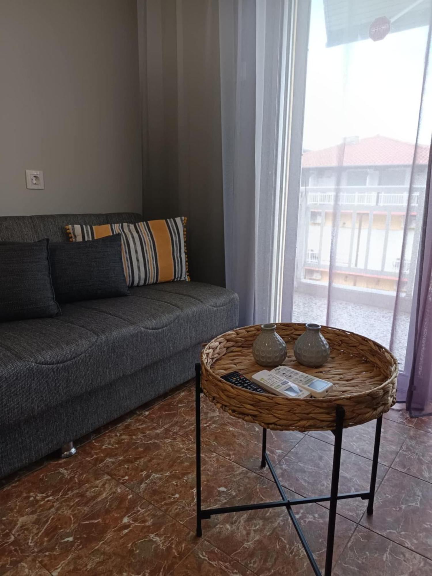 New Zeusplace Apartment With Private Parking Paralia Katerini Exterior photo